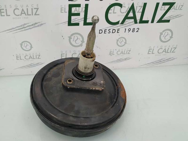 Reforçador dos freios a vácuo 8D0612105F VAG