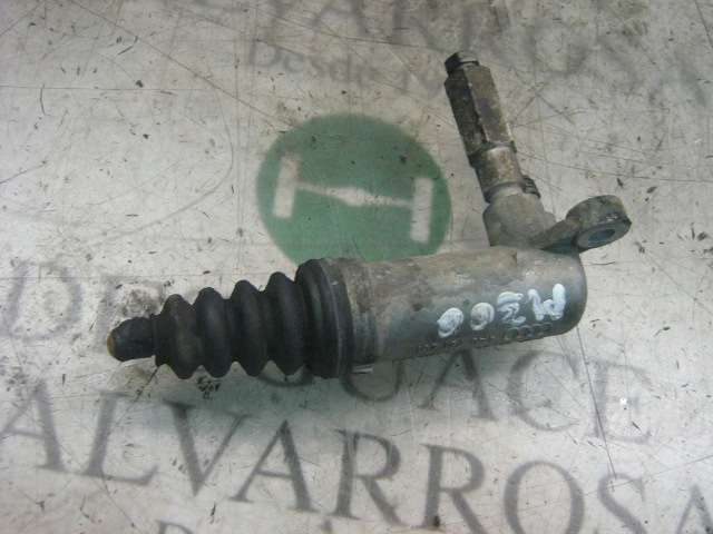 Cilindro de trabalho de embraiagem 8D0721257 VAG