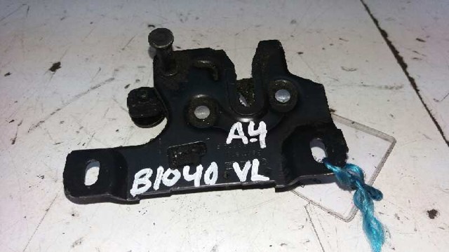 Fecho da capota 8D0823509J VAG