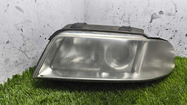 Luz esquerda 8D0941003AK VAG
