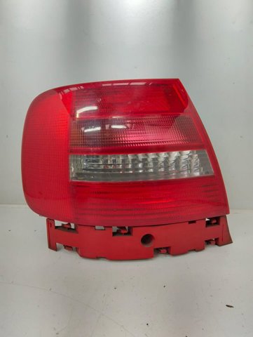 Lanterna traseira esquerda 8D0945095 VAG