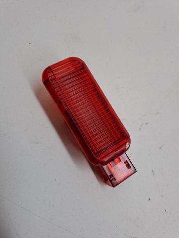 Quebra-luz da luz de fundo da seção de bagagem 8D0947411 VAG