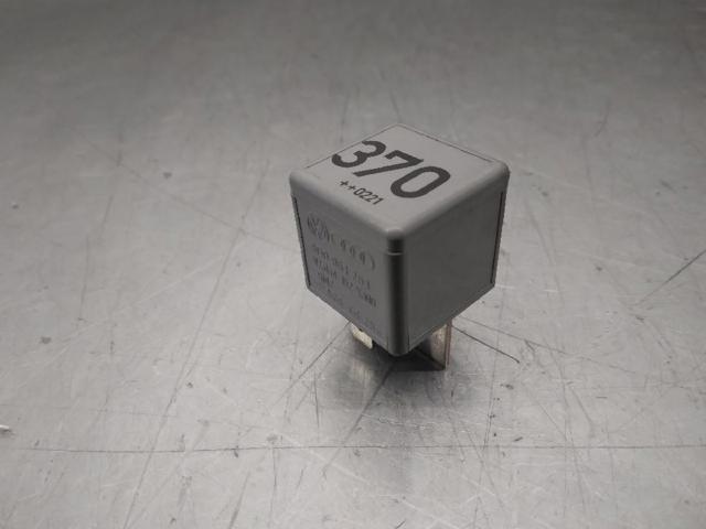 8D0951253 VAG