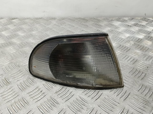 Pisca-pisca direito 8D0953050 VAG