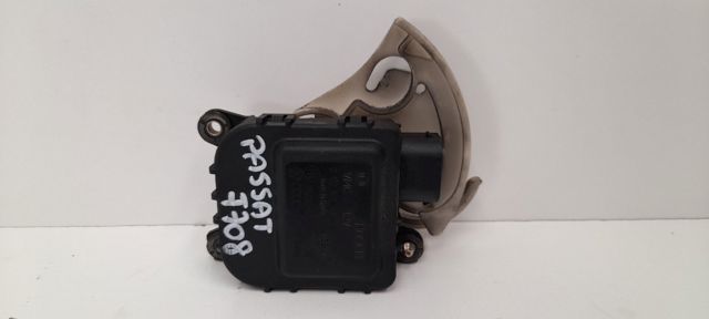 Motor de comporta de recirculação de ar 8D1820511E VAG