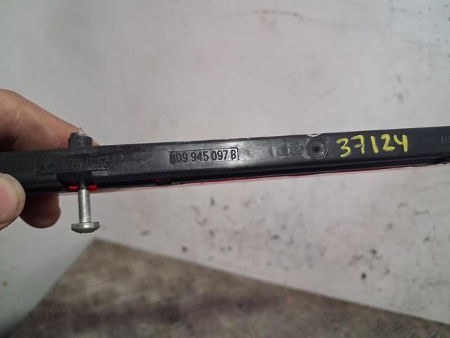 8D9945097B VAG