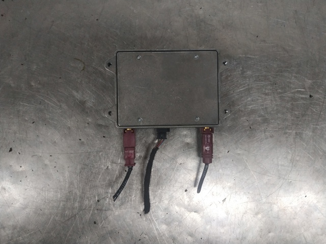 Reforçador do sinal de antena 8E0035456C VAG