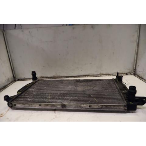 Radiador de esfriamento de motor 8E0121251K VAG