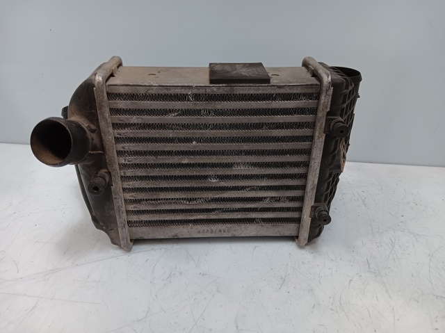 Radiador de intercooler 8E0145805P VAG