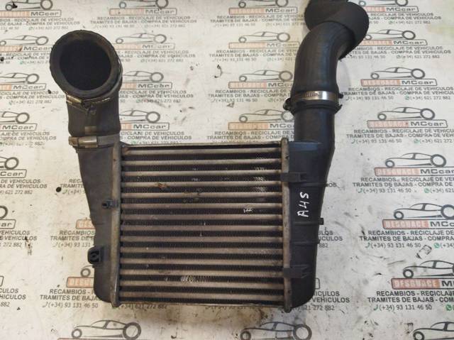 Radiador de intercooler 8E0145805T VAG