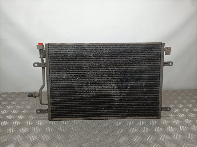 Radiador de aparelho de ar condicionado 8E0260401D VAG