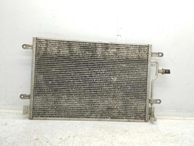 Radiador de aparelho de ar condicionado 8E0260401D VAG
