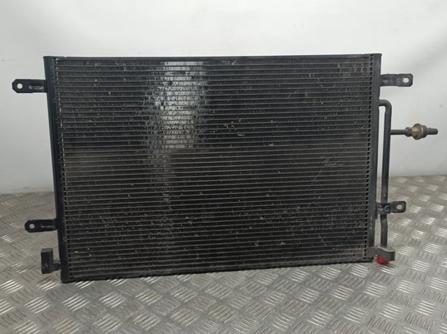 Radiador de aparelho de ar condicionado 8E0260403T VAG