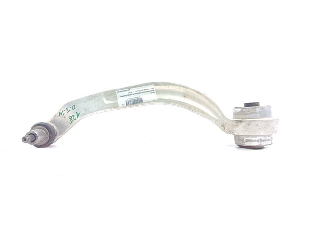 Braço oscilante inferior esquerdo de suspensão dianteira 8E0407693AG VAG