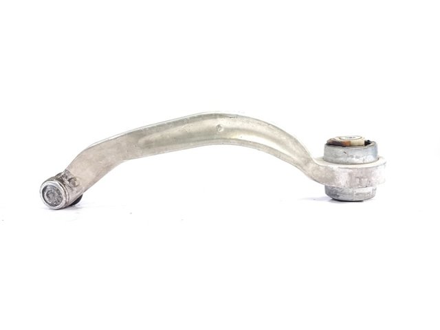 Braço oscilante inferior direito de suspensão dianteira 8E0407694AG VAG