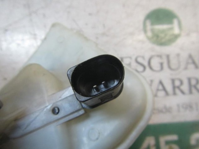 8E0611021B VAG