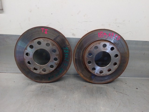 8E0615601P VAG