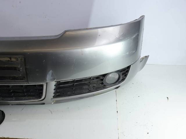 Pára-choque dianteiro para Audi A4 8E2