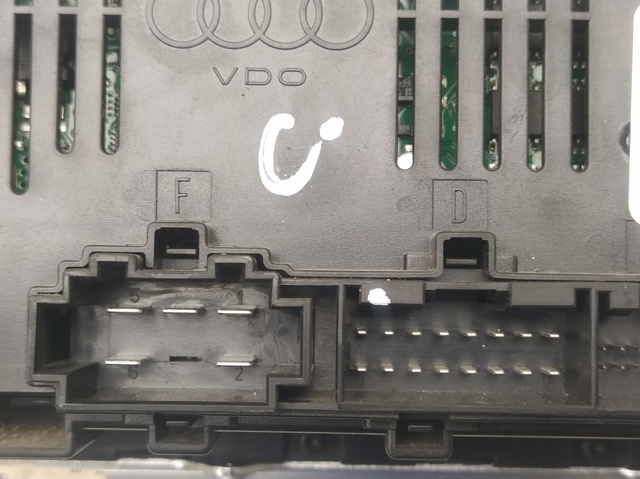 8E0820043AJ VAG