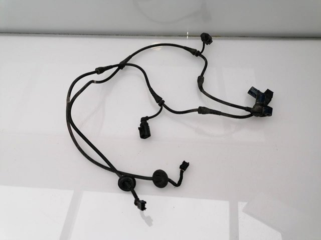 Sensor dianteiro de ABS 8E0927803B VAG