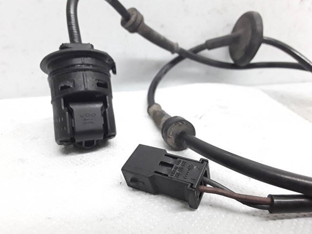 Sensor ABS traseiro 8E0927807 VAG