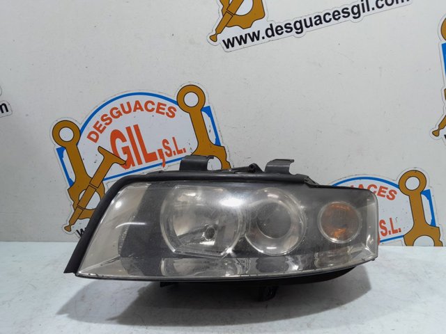 Luz esquerda 8E0941003AQ VAG