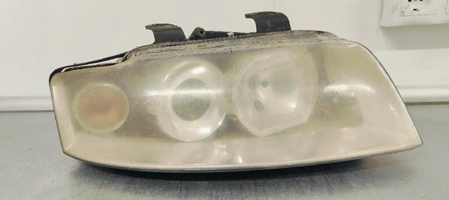 Luz direita 8E0941004F VAG