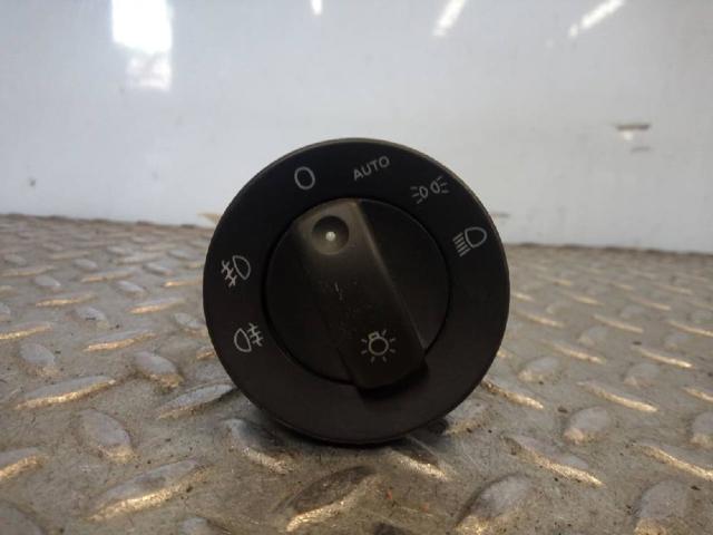 8E0941531D VAG