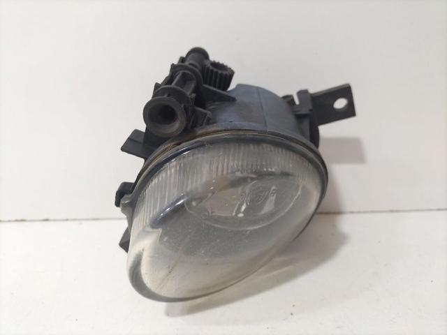 Luzes de nevoeiro direitas 8E0941700C VAG
