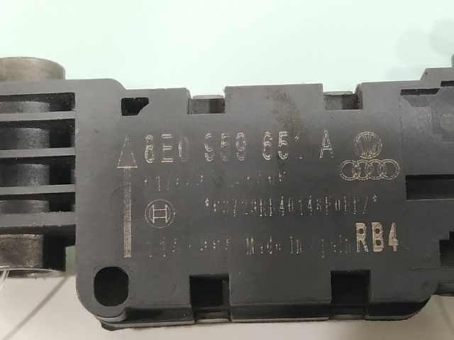 8E0959651A VAG