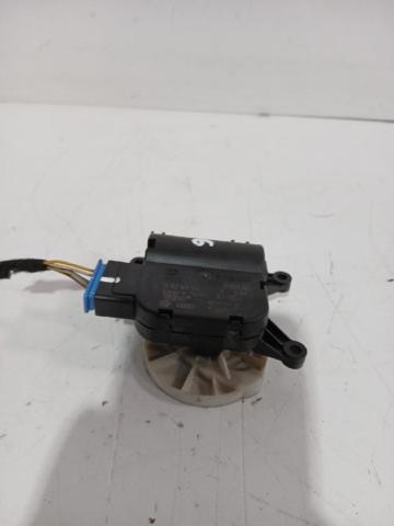 Acionamento de comporta de forno 8E1820511 VAG