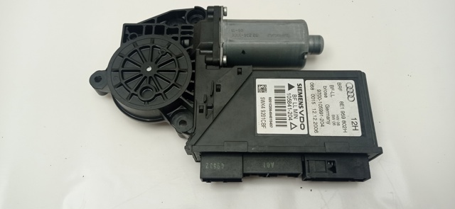 Motor de acionamento de vidro da porta dianteira direita 8E1959802H VAG