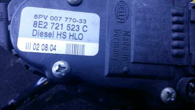 8E2721523C VAG