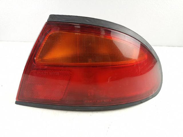 Lanterna traseira direita 8FBP51150 MAZDA