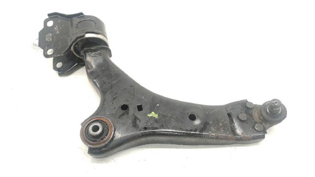Braço oscilante inferior direito de suspensão dianteira 8G9N3A052A VOLVO