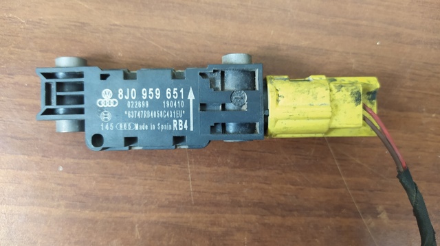 8J0959651 VAG