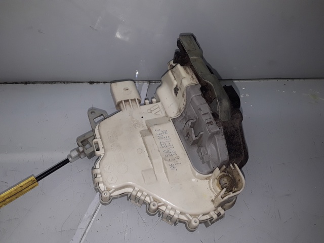 8J2837016C VAG