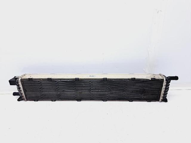 Radiador de esfriamento de motor adicional 8K0145804H VAG