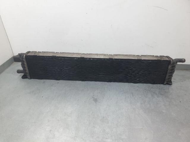 Radiador de esfriamento de motor adicional 8K0145804H VAG