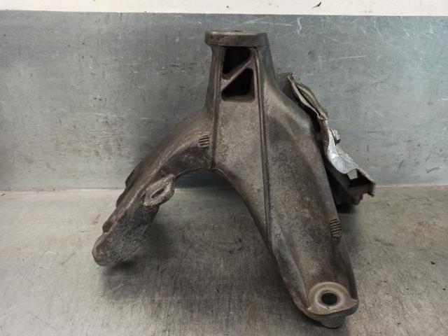 Consola de coxim (apoio) direita de motor 8K0199308AP VAG