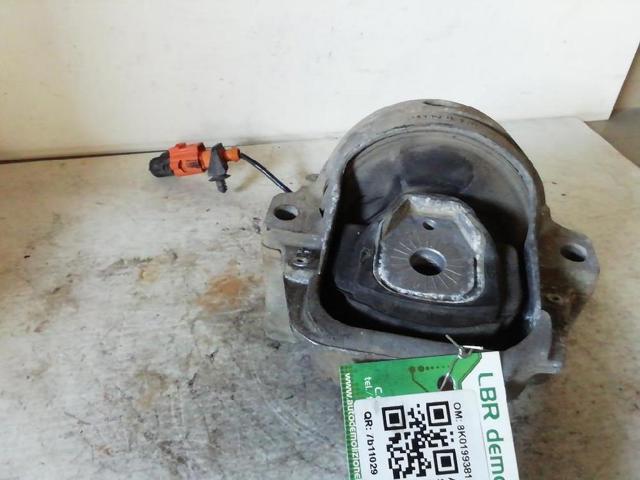 Coxim (suporte) esquerdo de motor 8K0199381GQ VAG