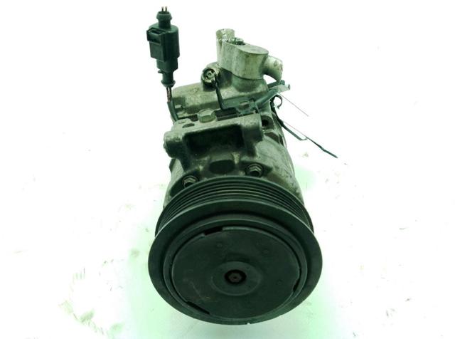 Compressor de aparelho de ar condicionado 8K0260805J VAG