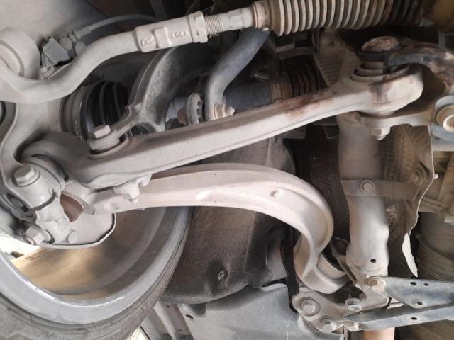 Braço oscilante inferior direito de suspensão dianteira 8K0407152F VAG