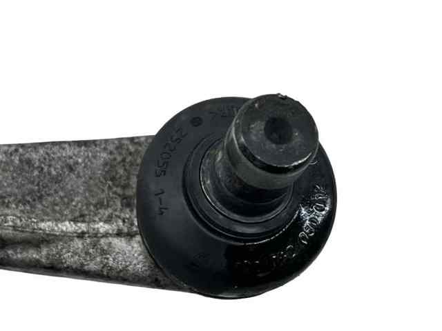 Braço oscilante superior direito de suspensão dianteira 8K0407510B VAG