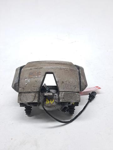 Suporte do freio dianteiro esquerdo 8K0615123E VAG