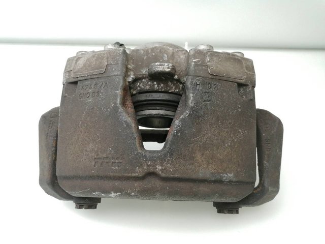 Suporte do freio dianteiro direito 8K0615124B VAG