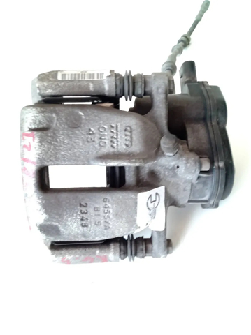 Suporte do freio traseiro direito 8K0615404 VAG