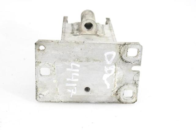 Consola de reforçador do pára-choque dianteiro 8K0807134B VAG