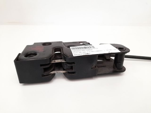 Fecho da capota 8K0823509A VAG