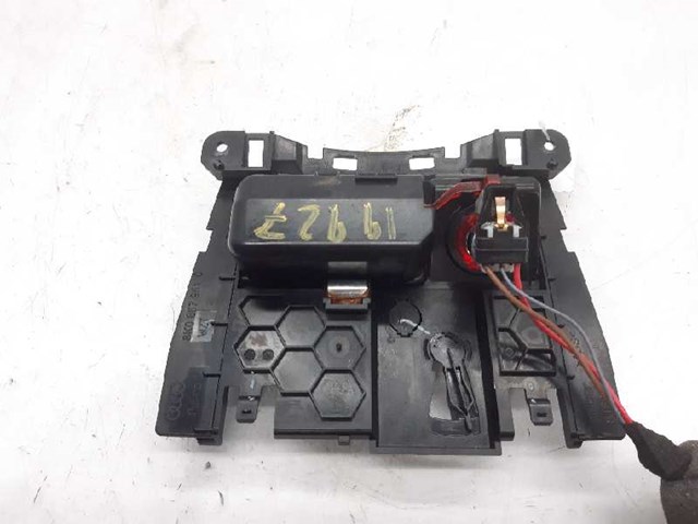 Cinzeiro de consola central 8K0857951CV10 VAG